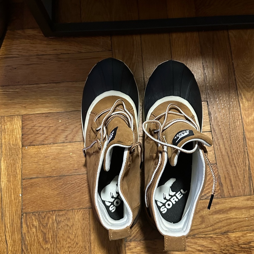 Sorel Boots - worn 1 time